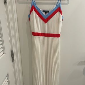 Banana Republic's soft pleated dress. off-white, blue, and red. Size 2